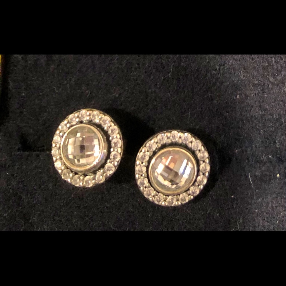 Pandora Round Sparkle Studs NEVER WORN